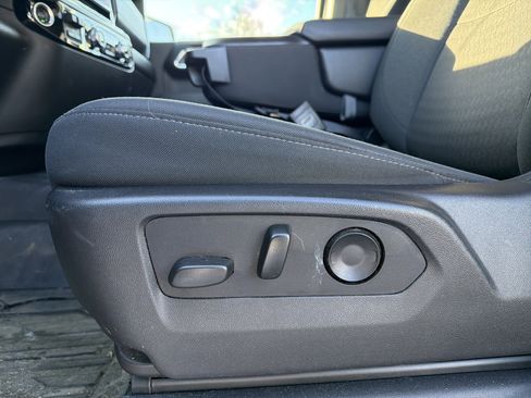 Used 2024 GMC Sierra 1500 Elevation image 24