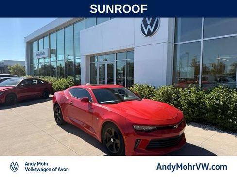 Used 2017 Chevrolet Camaro LT RWD image 1