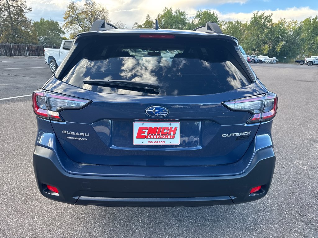 Used 2025 Subaru Outback Premium AWD/4WD image 4