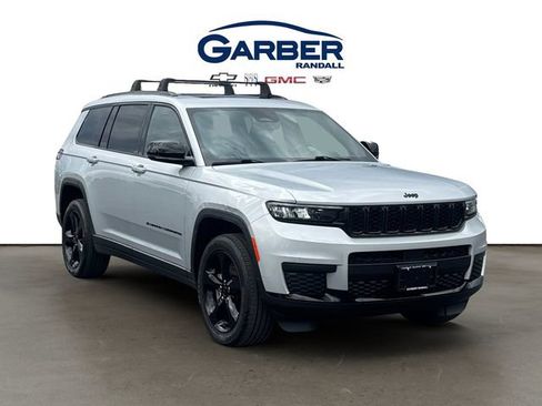 Used 2023 Jeep Grand Cherokee L Laredo AWD/4WD image 7