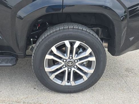 New 2026 Toyota 4Runner Limited AWD/4WD image 34