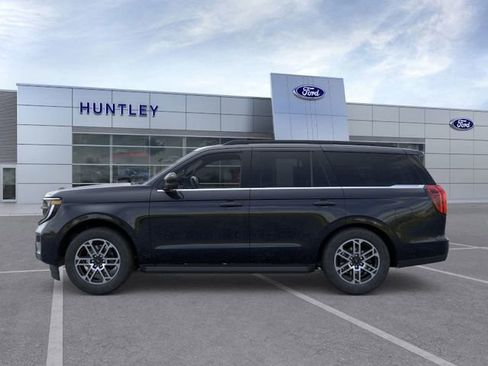 New 2025 Ford Expedition Active image 3