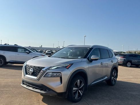 Certified 2021 Nissan Rogue SL FWD image 8