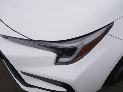 Used 2023 Toyota Corolla SE image 16