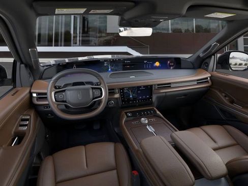 New 2025 Lincoln Navigator L Reserve AWD/4WD image 9