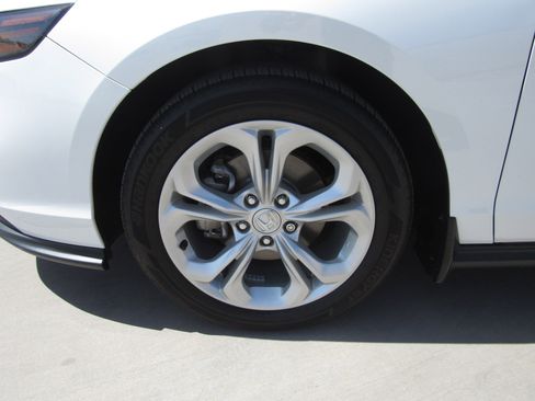 Certified 2024 Honda Accord LX image 4