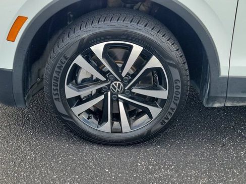 Certified 2023 Volkswagen Tiguan S FWD image 28