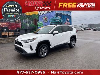 Used 2022 Toyota RAV4 LE AWD/4WD video 1