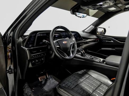 Used 2024 Cadillac Escalade V w/ LPO, ONYX Package AWD/4WD image 6