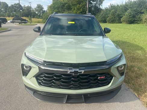 Used 2024 Chevrolet TrailBlazer RS w/ Convenience Package AWD/4WD image 12