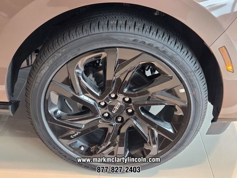 New 2026 Lincoln Navigator Black Label AWD/4WD image 11