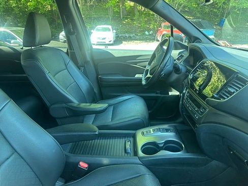 Used 2020 Honda Passport EX-L image 2