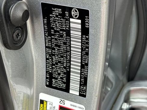 Certified 2020 Toyota Camry SE image 38