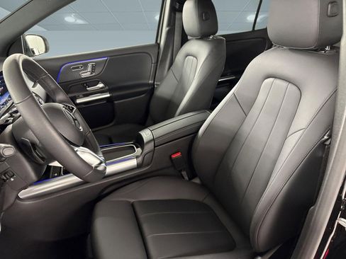Certified 2025 Mercedes-Benz GLA 250 4MATIC image 5