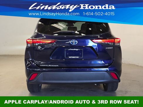 Used 2021 Toyota Highlander LE FWD image 6