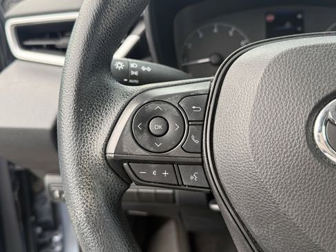 Used 2023 Toyota Corolla LE image 19