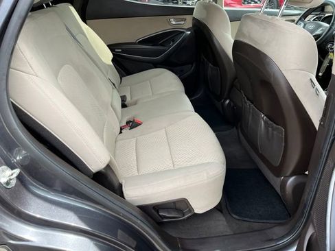 Used 2018 Hyundai Santa Fe Sport image 13