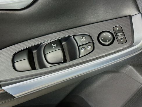 Used 2024 Nissan Sentra SR w/ SR Premium Package FWD image 19