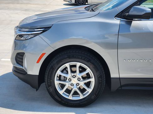 Certified 2024 Chevrolet Equinox LT FWD image 10