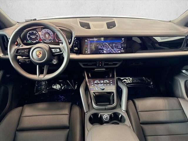 Used 2026 Porsche Cayenne AWD/4WD image 21