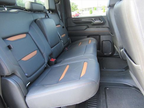 Used 2024 GMC Sierra 2500 AT4 w/ AT4 Premium Plus Package image 32