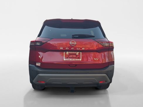 Used 2023 Nissan Rogue SV image 4