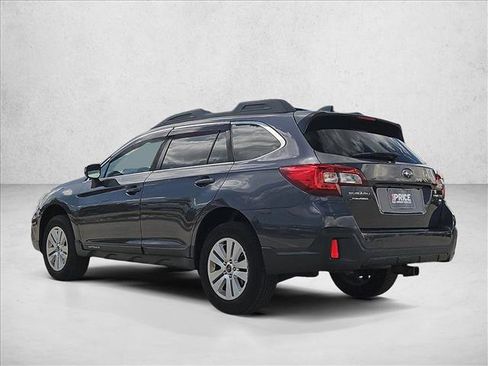 Used 2018 Subaru Outback 2.5i Premium AWD/4WD image 8