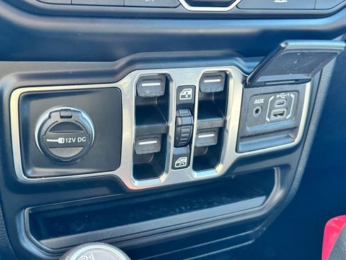 Used 2021 Jeep Wrangler Unlimited Sport AWD/4WD image 21