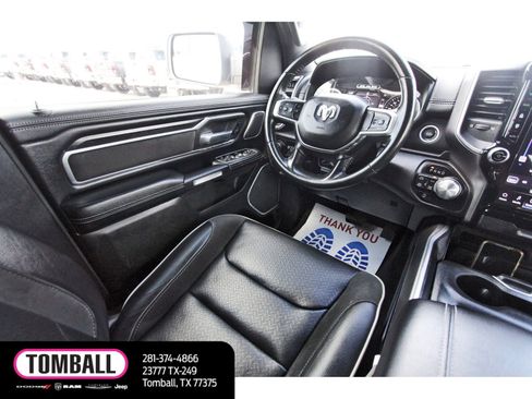 Used 2023 RAM 1500 Laramie AWD/4WD image 9