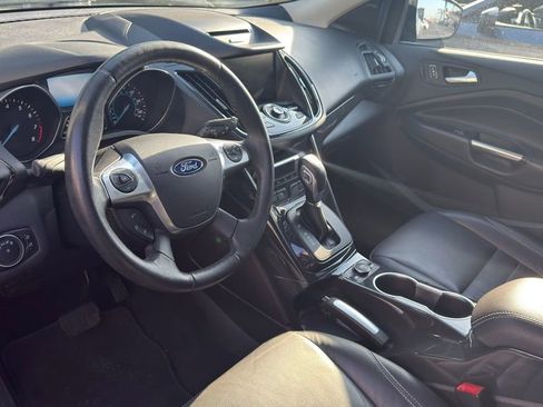 Used 2015 Ford Escape Titanium image 9