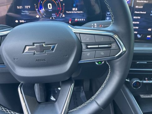 Used 2024 Chevrolet Traverse LT w/ Midnight/Sport Edition image 21