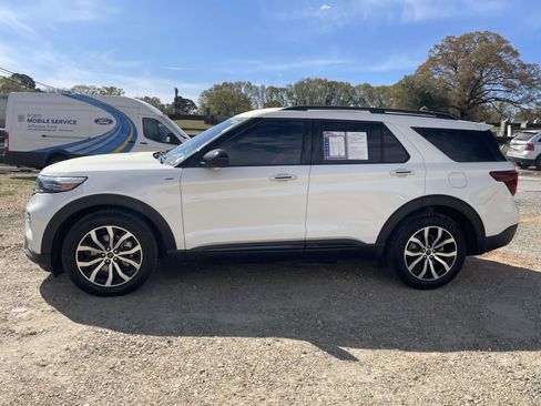 Certified 2023 Ford Explorer ST-Line w/ Class IV Trailer Tow Package RWD image 7