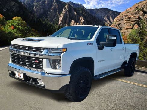 Used 2022 Chevrolet Silverado 2500 LT w/ Convenience Package AWD/4WD image 5