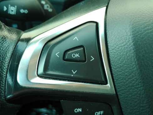 Used 2024 Ford Edge SEL image 34
