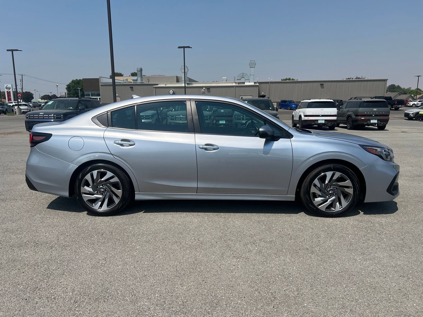 Used 2025 Subaru Legacy Limited AWD/4WD image 2