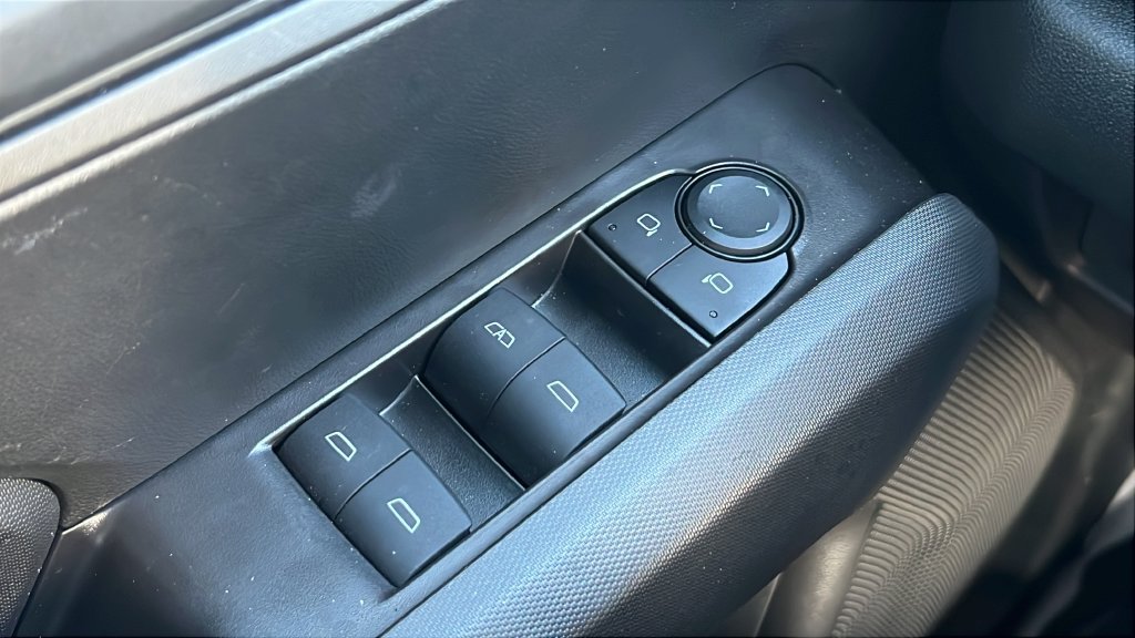Used 2025 Chevrolet Colorado Trail Boss AWD/4WD image 20