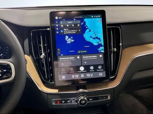 New 2026 Volvo XC60 B5 Plus w/ Climate Package image 9