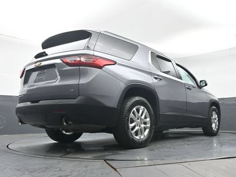 Used 2021 Chevrolet Traverse LT AWD/4WD image 32