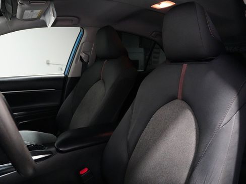Used 2019 Toyota Camry LE image 16