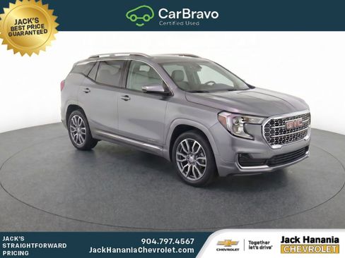 Used 2024 GMC Terrain Denali w/ Denali Premium Package AWD/4WD image 1