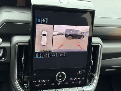 New 2026 GMC Yukon XL Denali AWD/4WD image 19