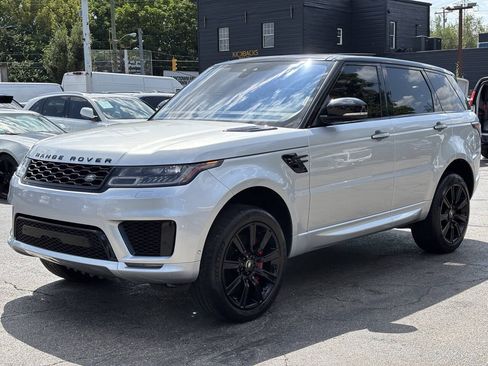 Used 2019 Land Rover Range Rover Sport HST AWD/4WD image 4