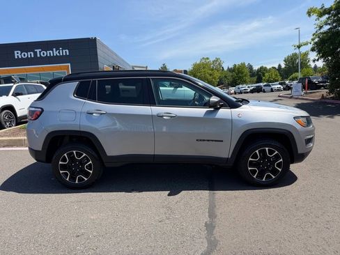 Used 2020 Jeep Compass Trailhawk AWD/4WD image 8
