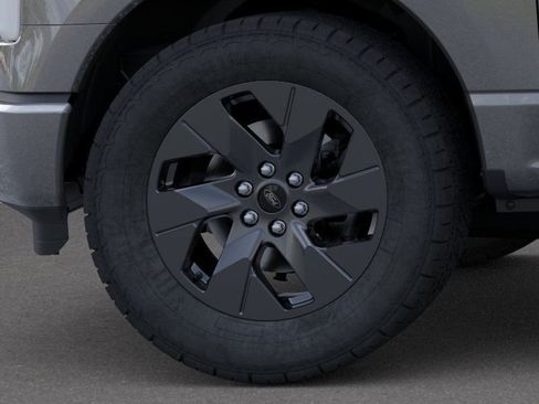 New 2025 Ford F150 Lightning Flash AWD/4WD image 19