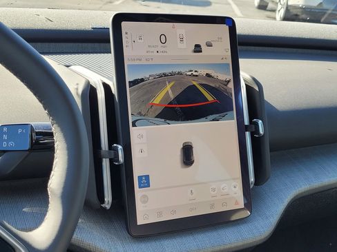 New 2026 Volvo EX30 Plus w/ Protection Package Premier image 17