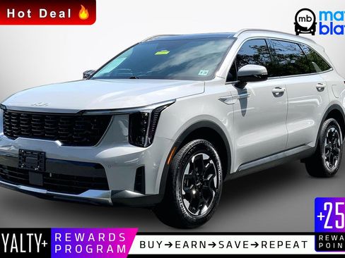 Used 2024 Kia Sorento S w/ Panoramic Sunroof Package AWD/4WD image 1