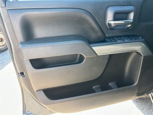 Used 2017 Chevrolet Silverado 1500 LT w/ All Star Edition AWD/4WD image 3