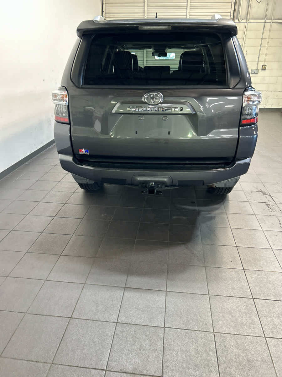 Used 2018 Toyota 4Runner SR5 Premium AWD/4WD image 7