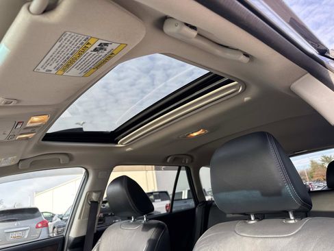 Used 2017 Subaru Outback 3.6R Limited image 22