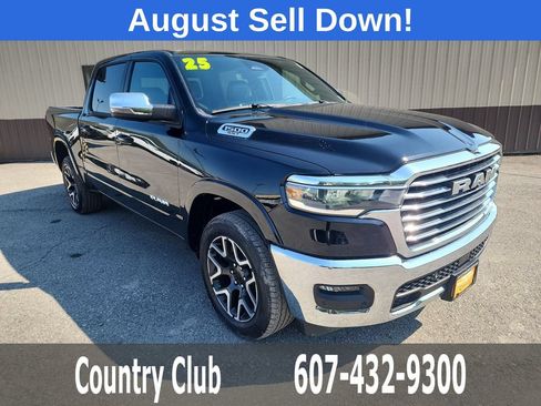 Used 2025 RAM 1500 Laramie AWD/4WD image 2